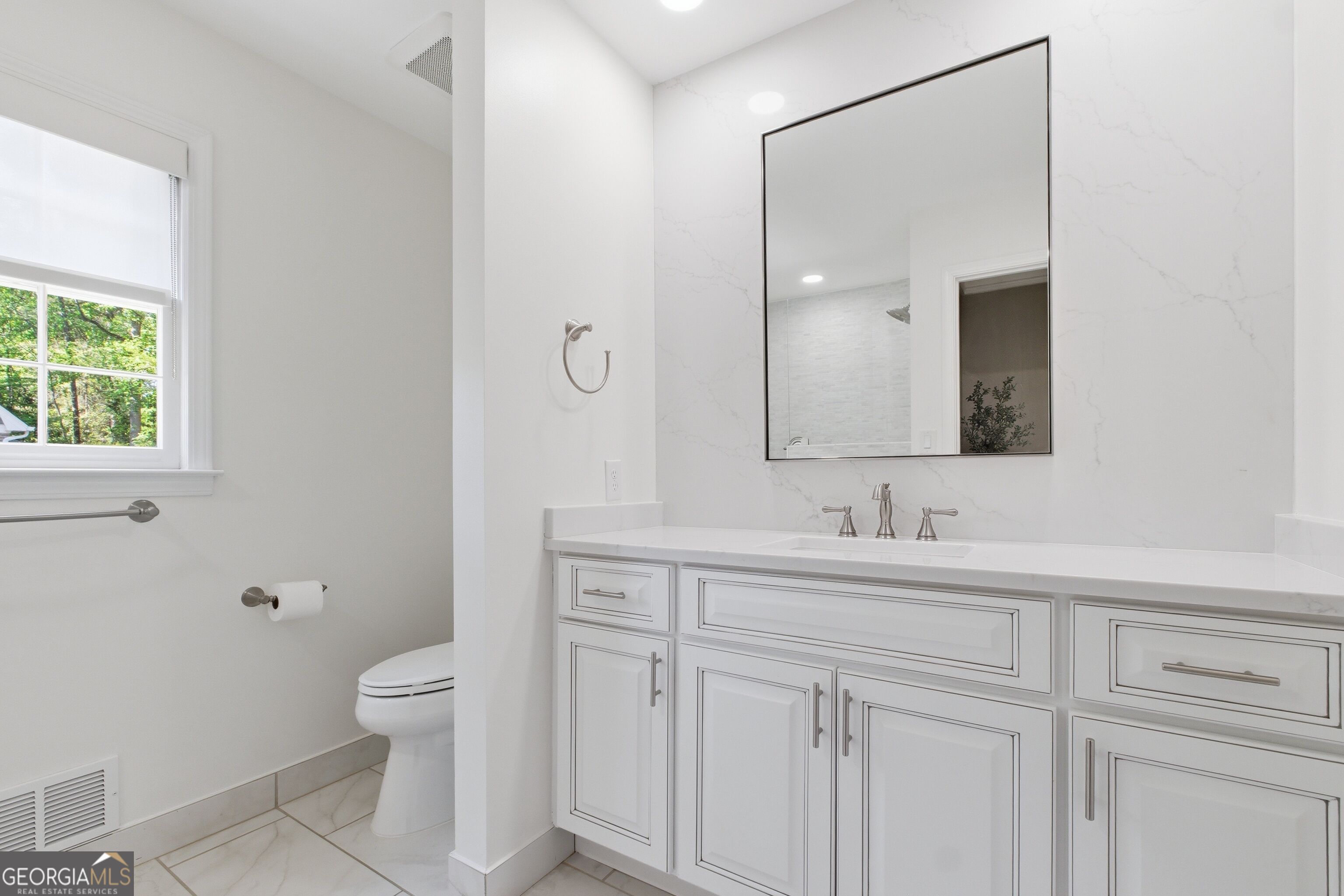 1772 Tilling Way Property Photo 18