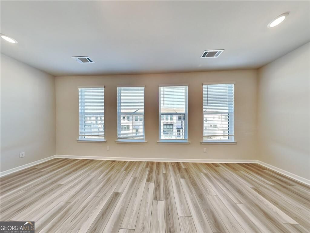 321 Sammon Way Property Photo 5