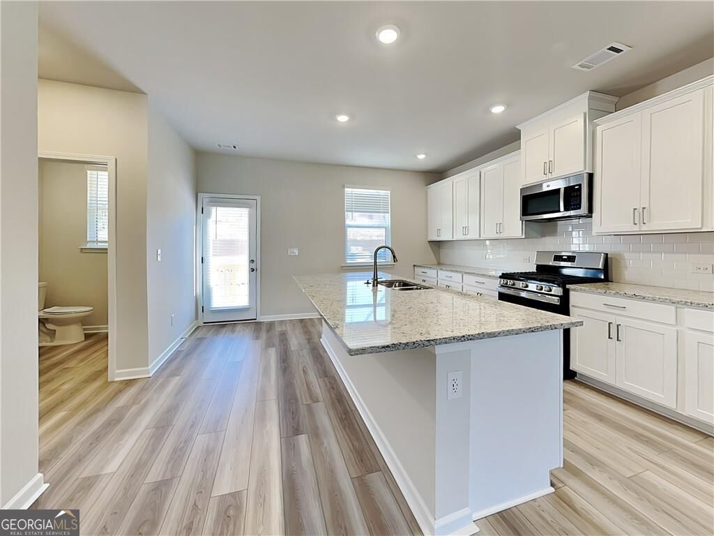 321 Sammon Way Property Photo 6