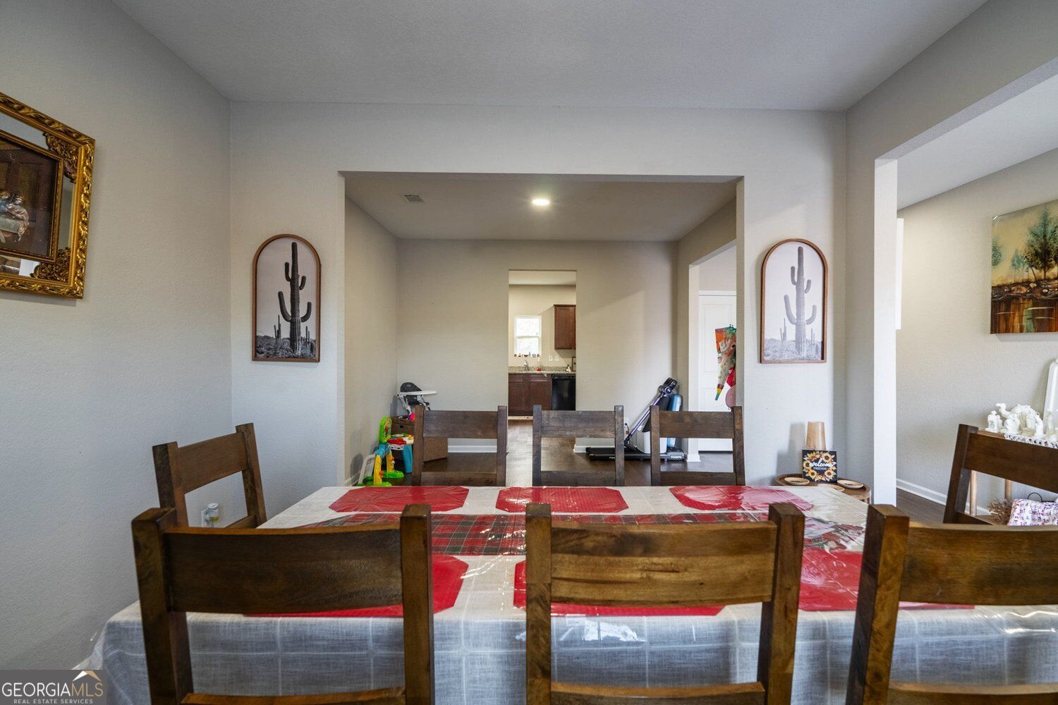 735 Walnut Creek Circle Property Photo 3