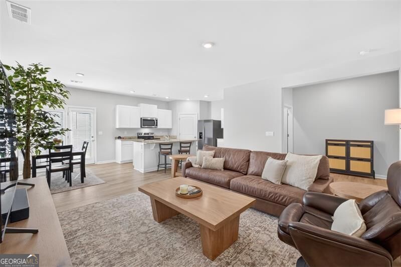181 Deerberry Drive Property Photo 2