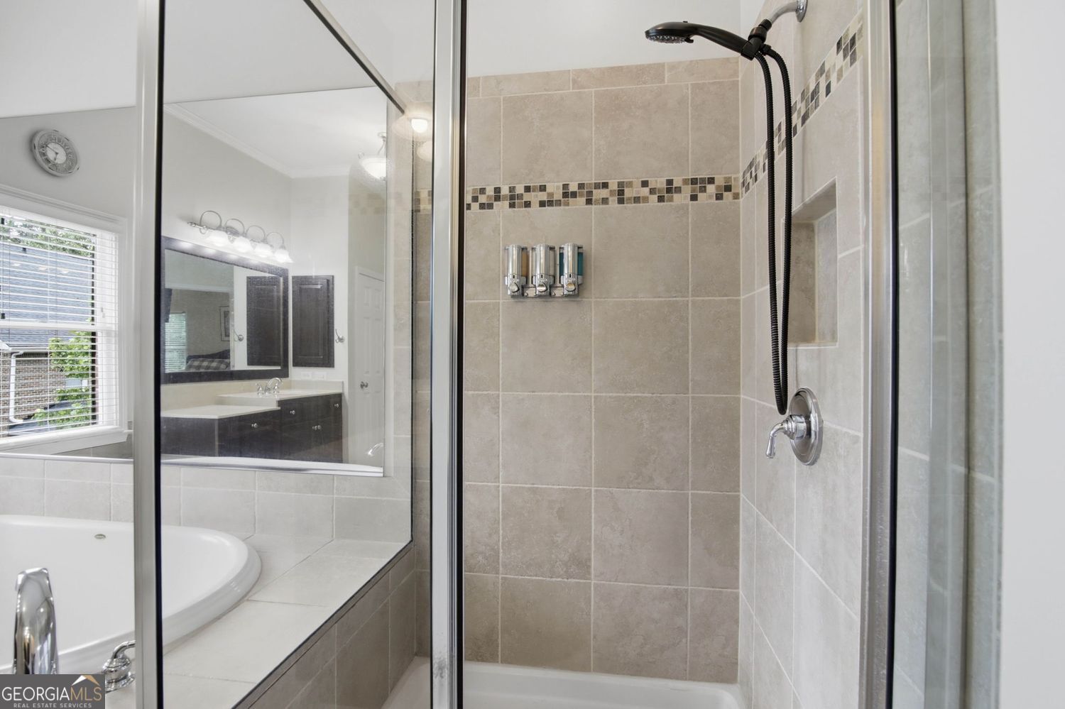 5511 Waters Edge Trail Property Photo 34