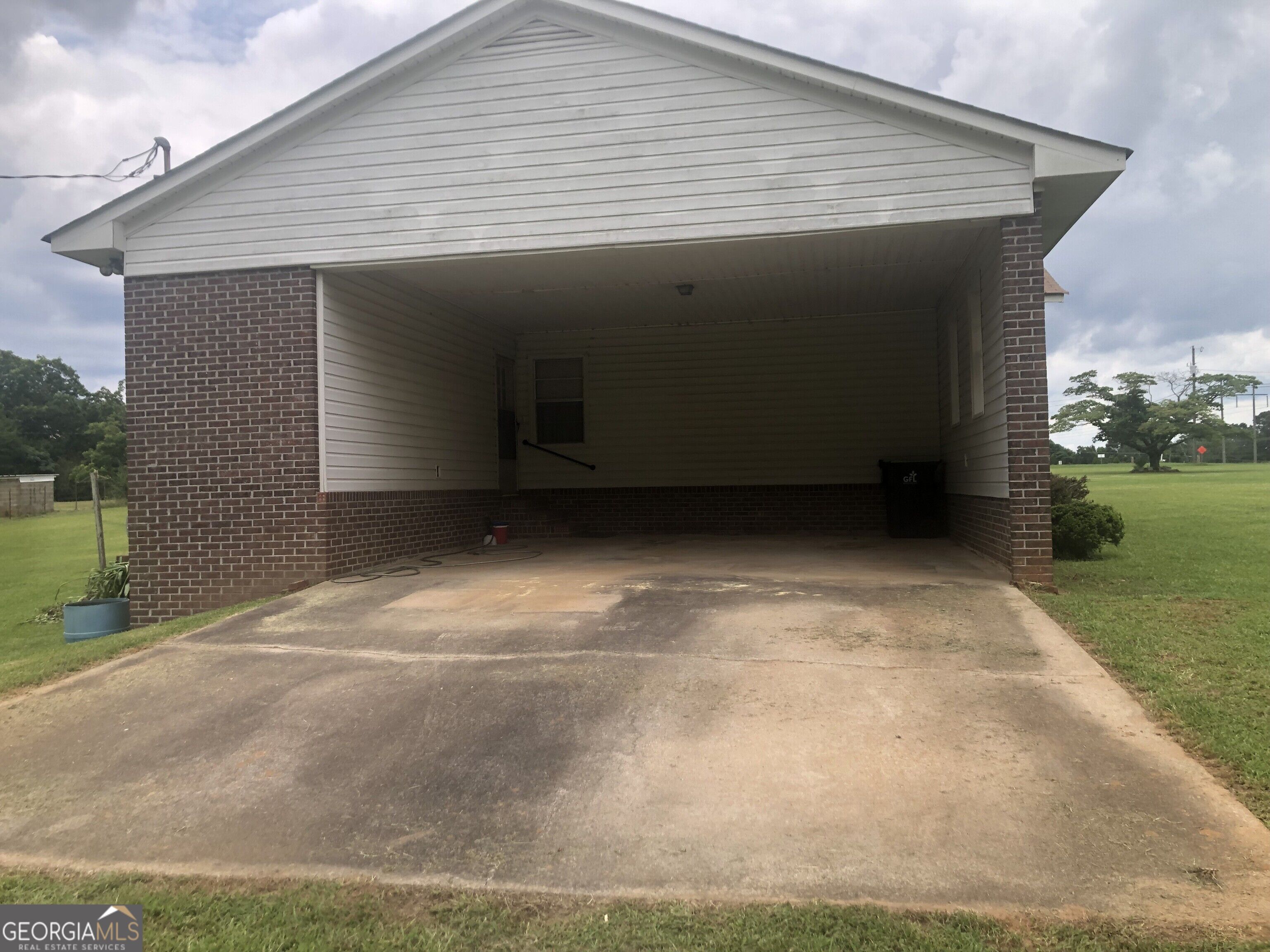 517 Trice Cemetery Road Property Photo 2