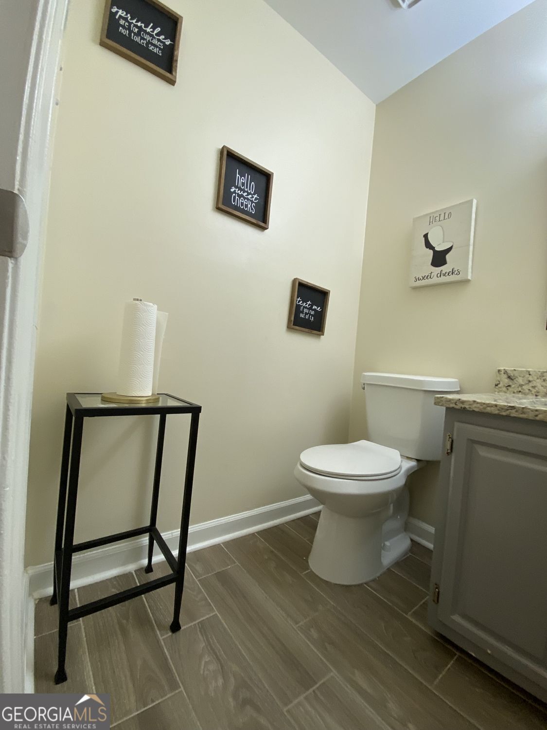 1640 Canberra Drive Property Photo 16