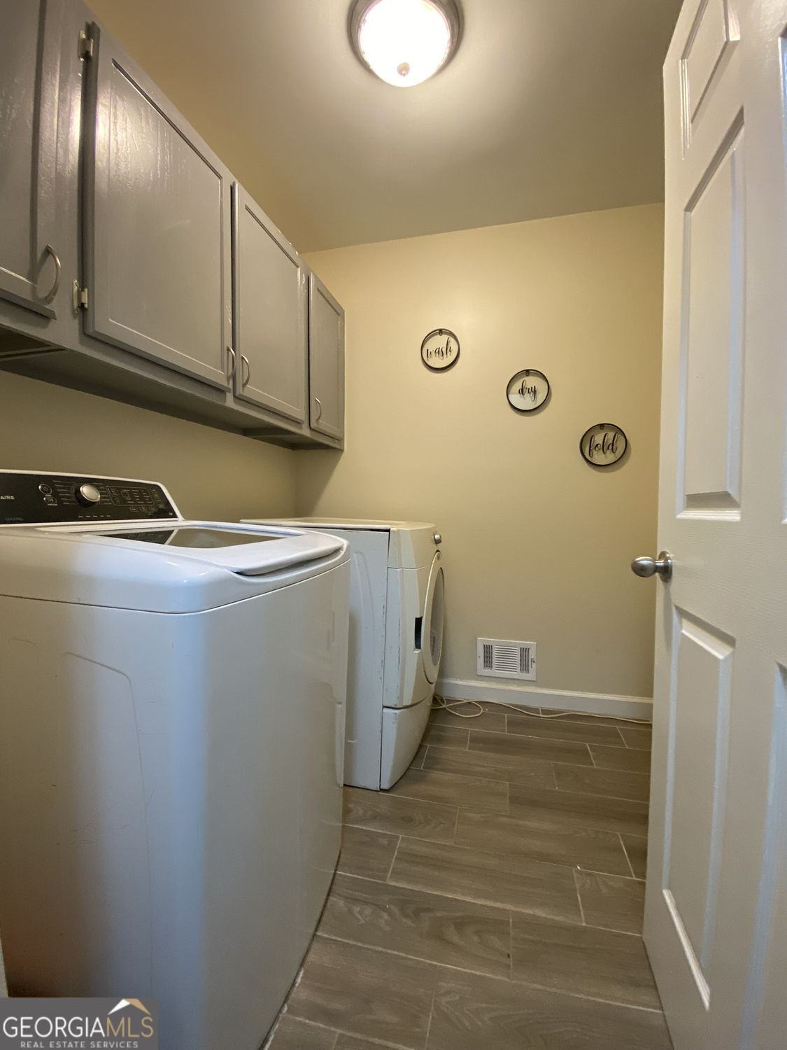 1640 Canberra Drive Property Photo 17