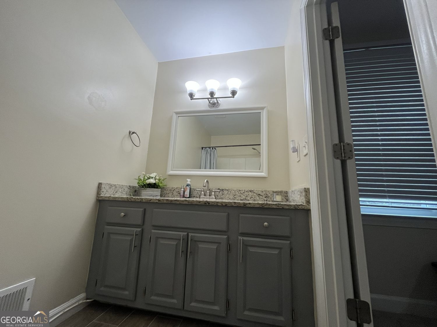 1640 Canberra Drive Property Photo 33