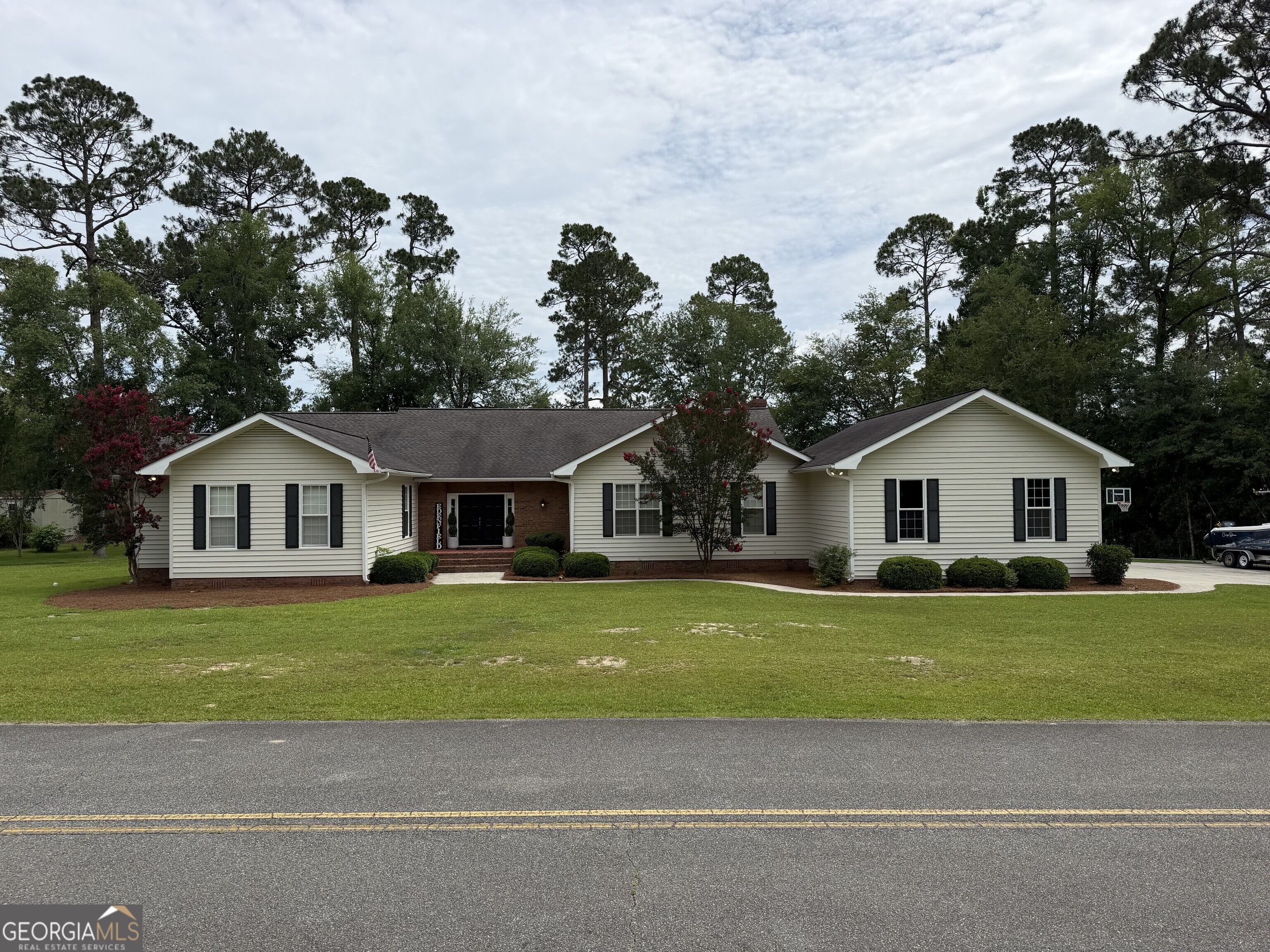 1729 Green Acres Drive Property Photo 1