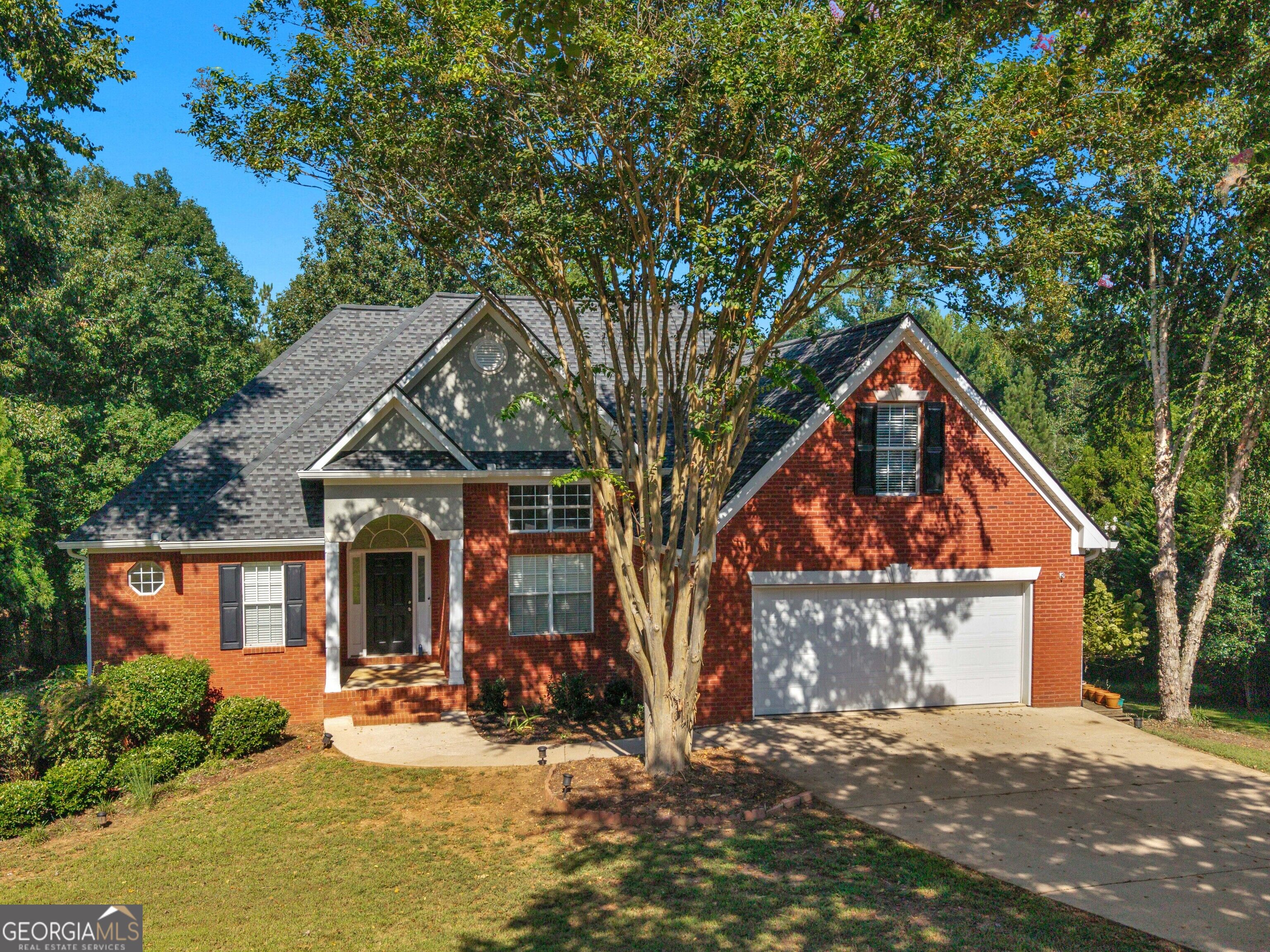 1425 Shingle Way Property Photo 1
