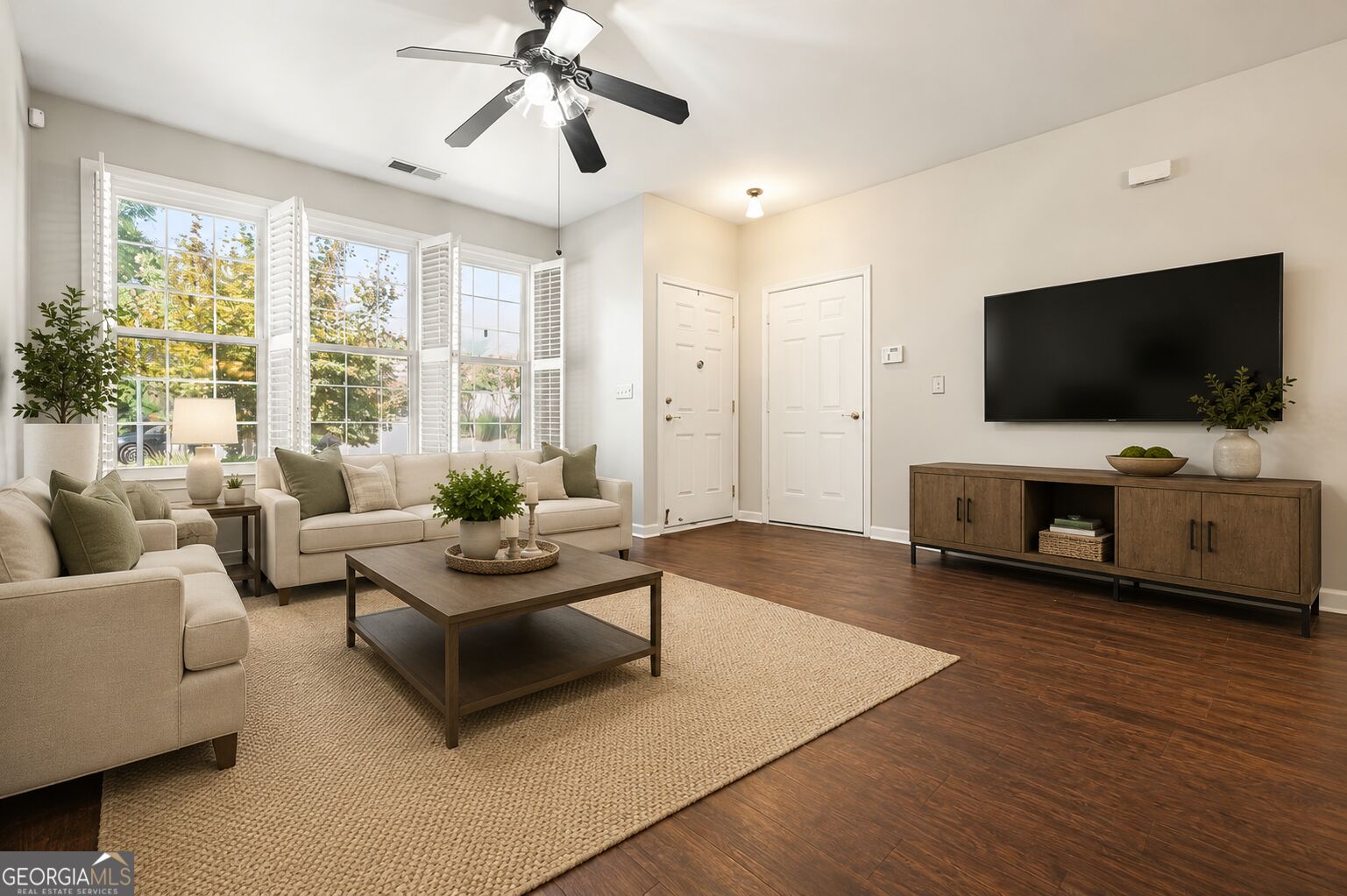 222 Riverstone Place Property Photo 4