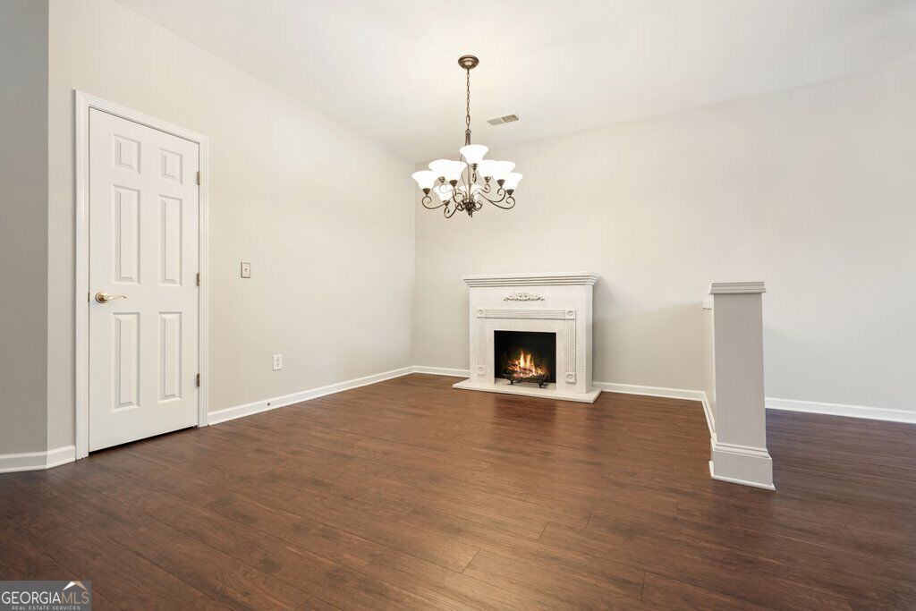 222 Riverstone Place Property Photo 8