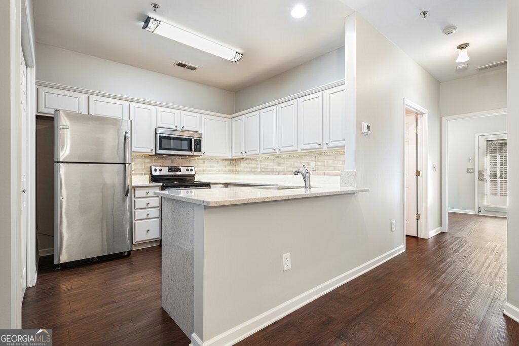 222 Riverstone Place Property Photo 13