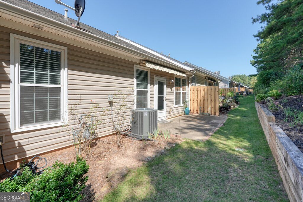222 Riverstone Place Property Photo 31