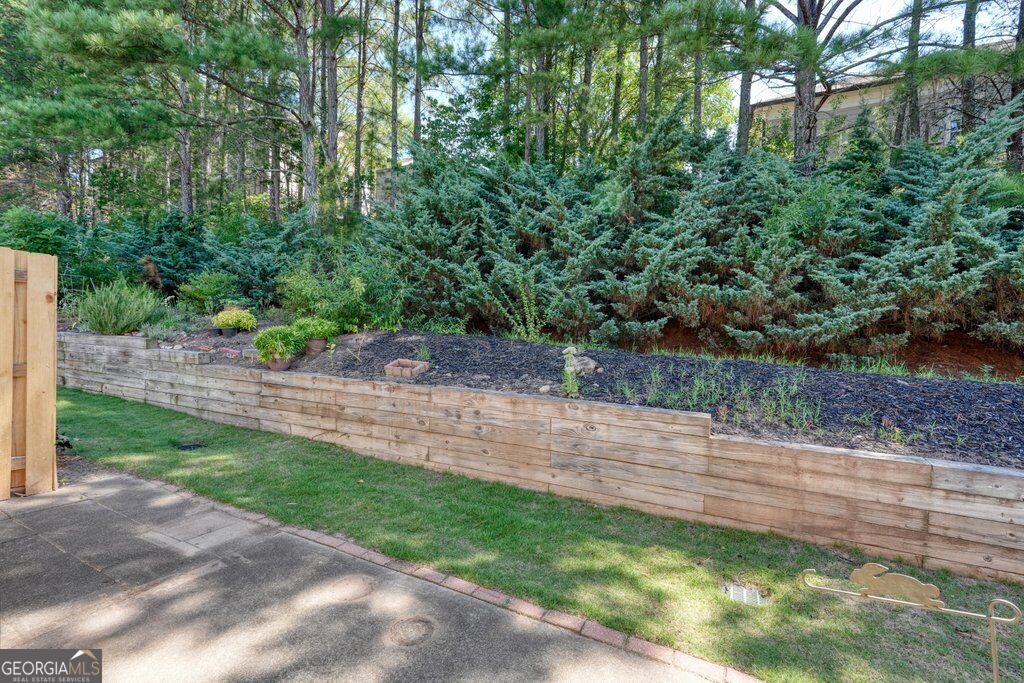 222 Riverstone Place Property Photo 32