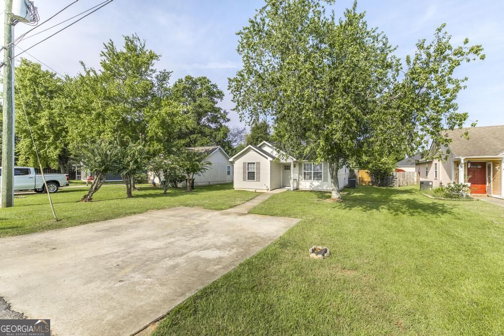 305 Johnson Road Property Photo 4
