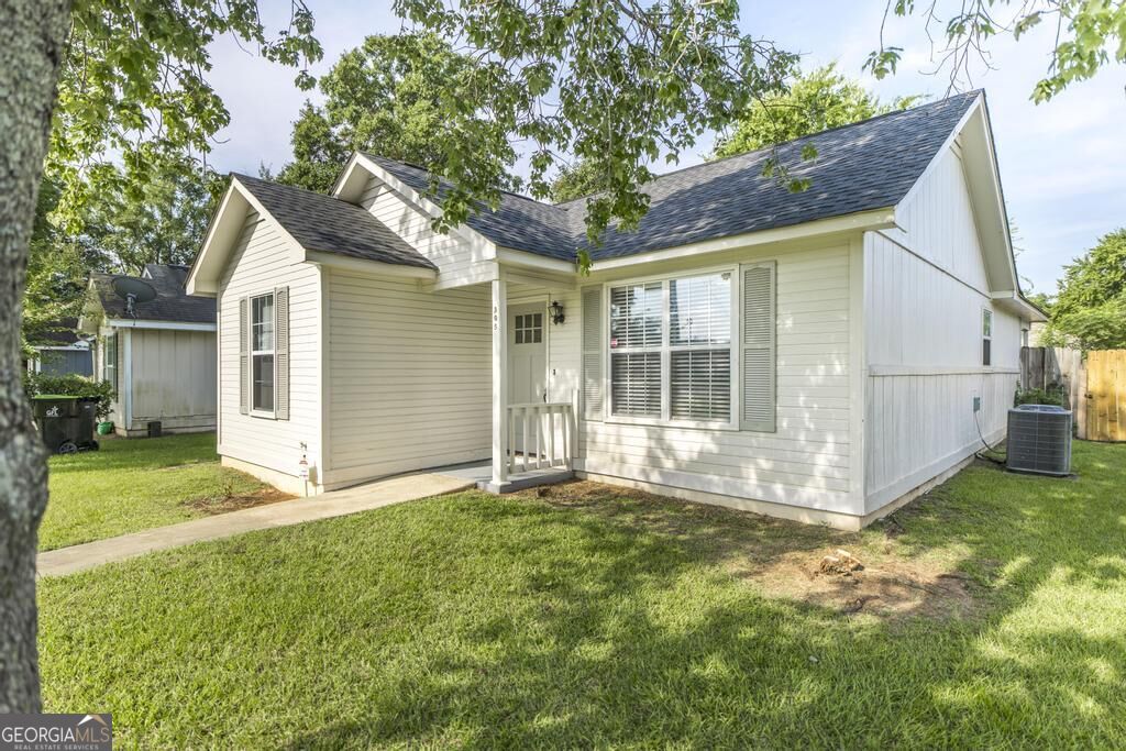 305 Johnson Road Property Photo 5