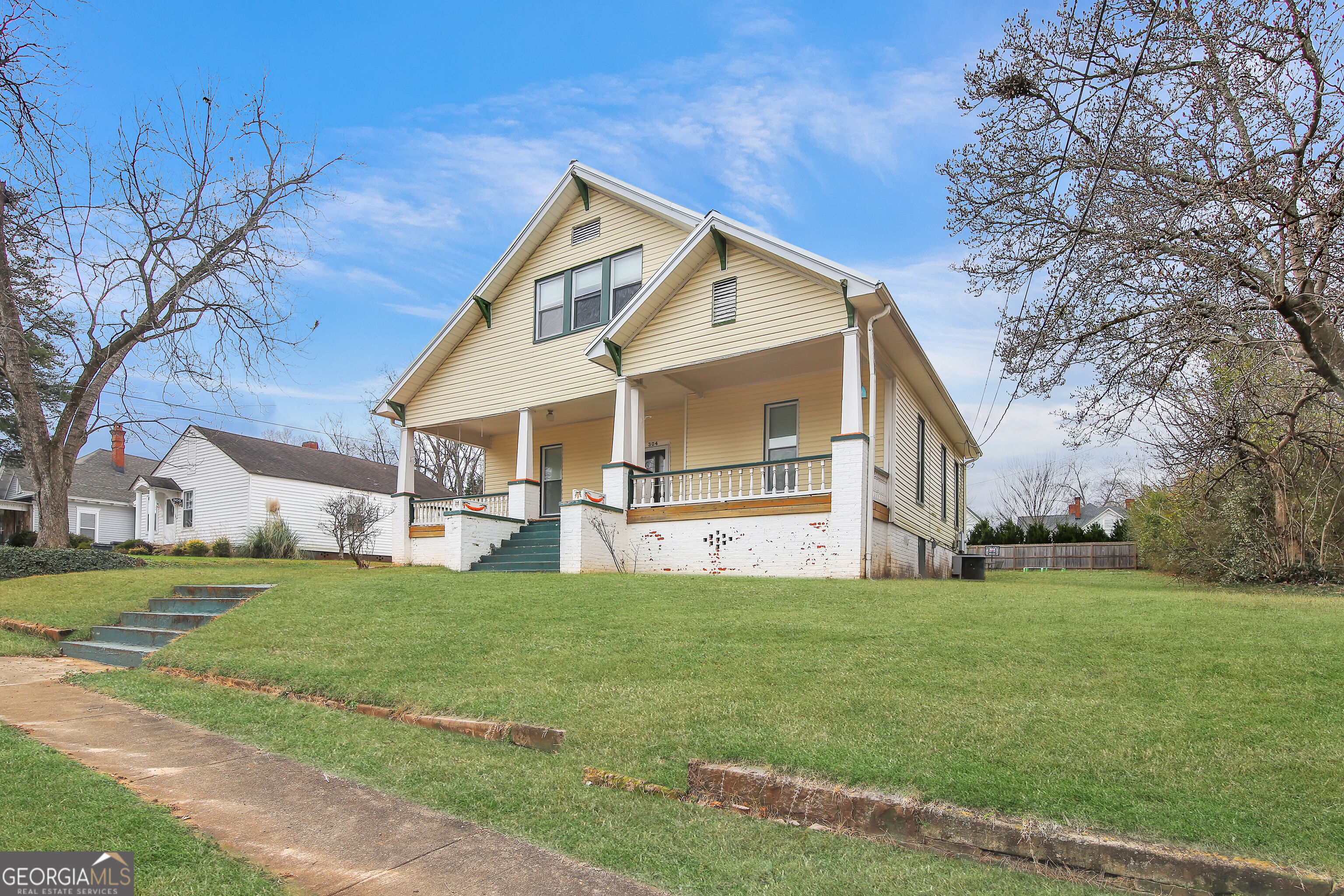 304 Boulevard Property Photo 2