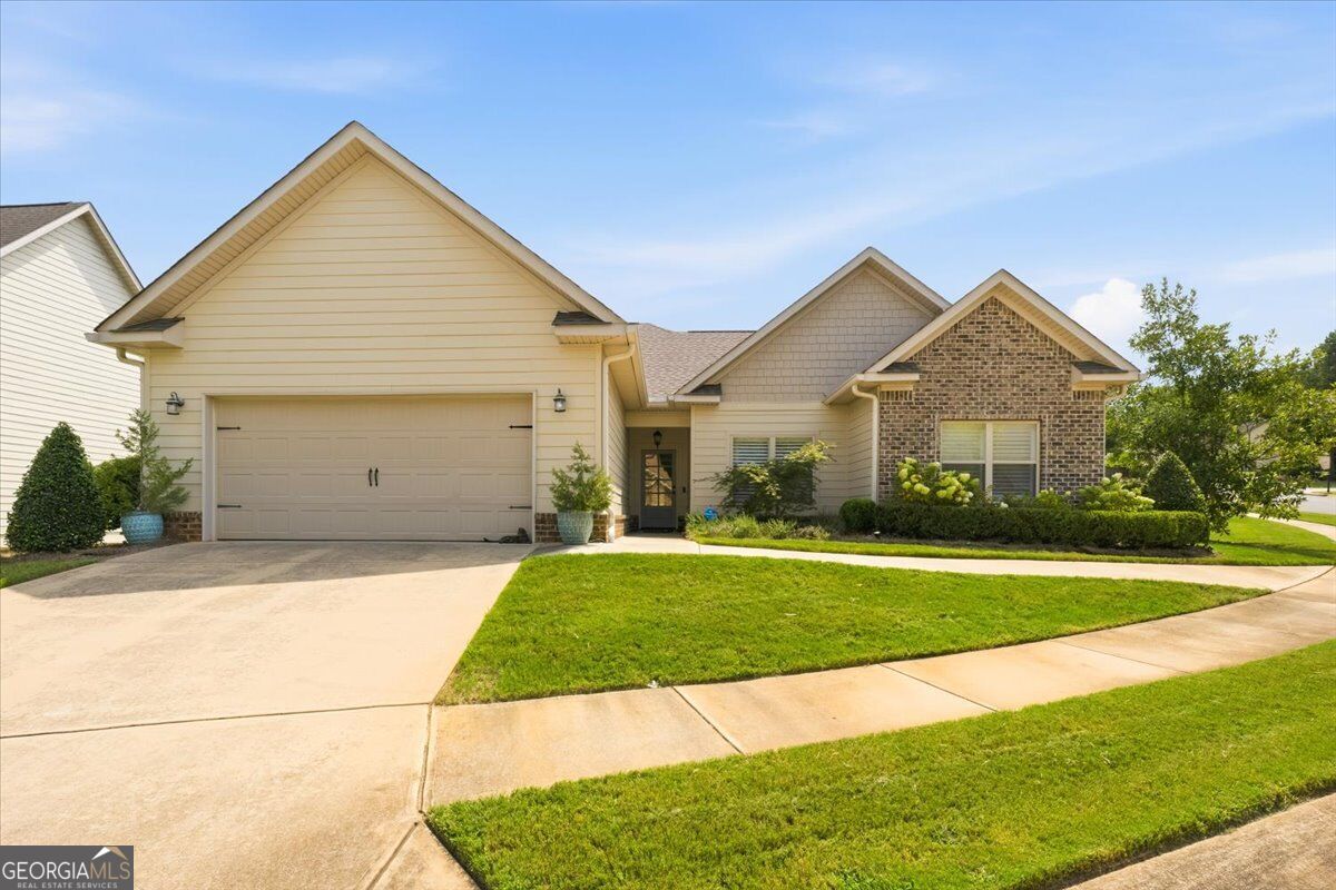 368 Carillon Lane Property Photo 2