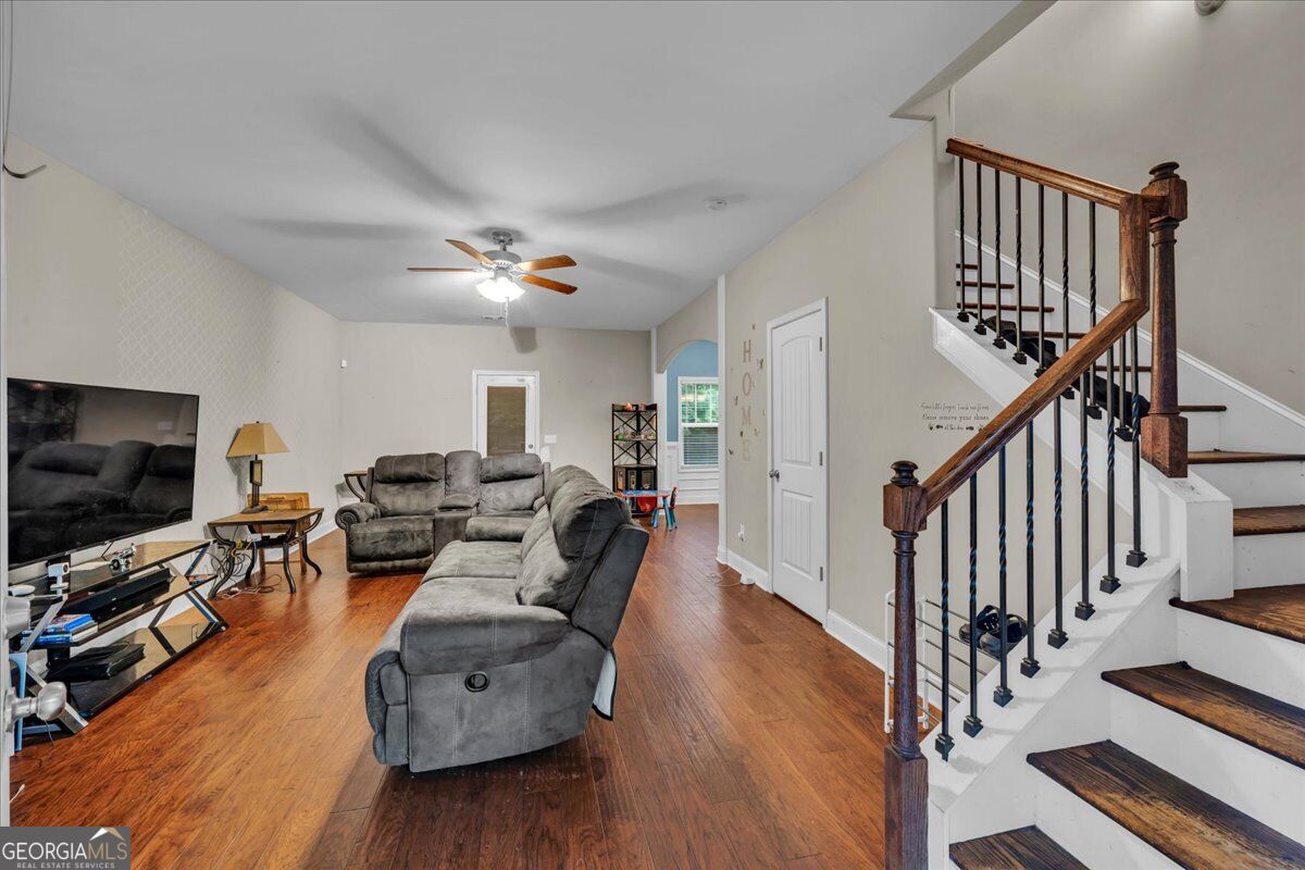 3858 Fortson Lane Property Photo 3