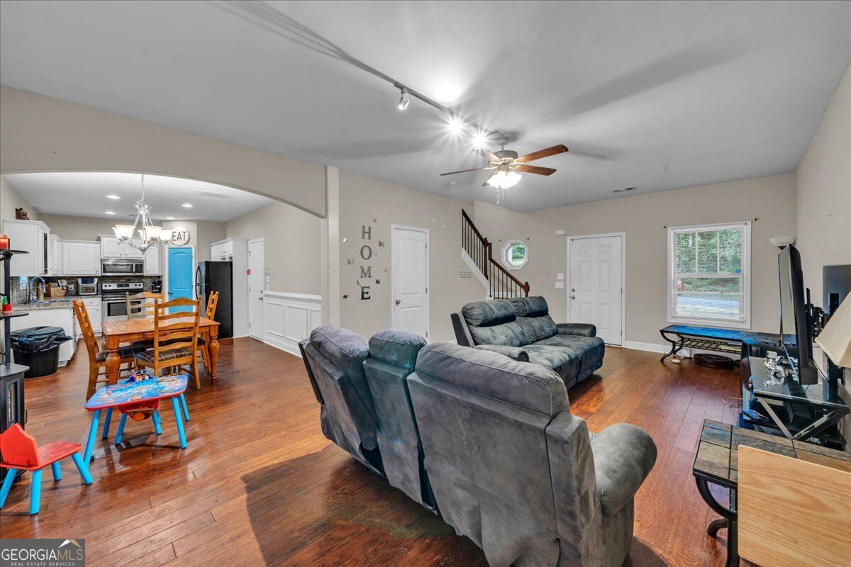 3858 Fortson Lane Property Photo 5