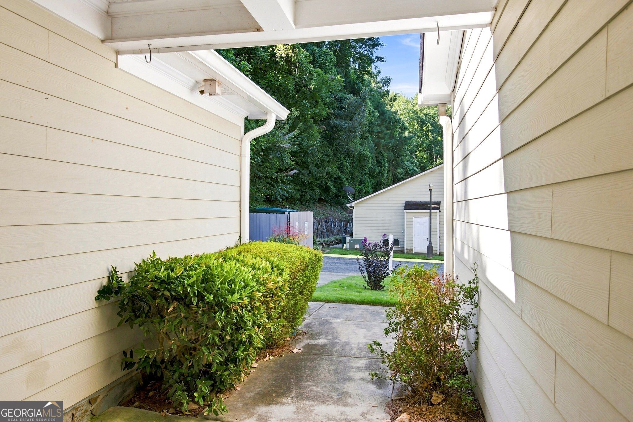 311 Brookside Way Property Photo 4