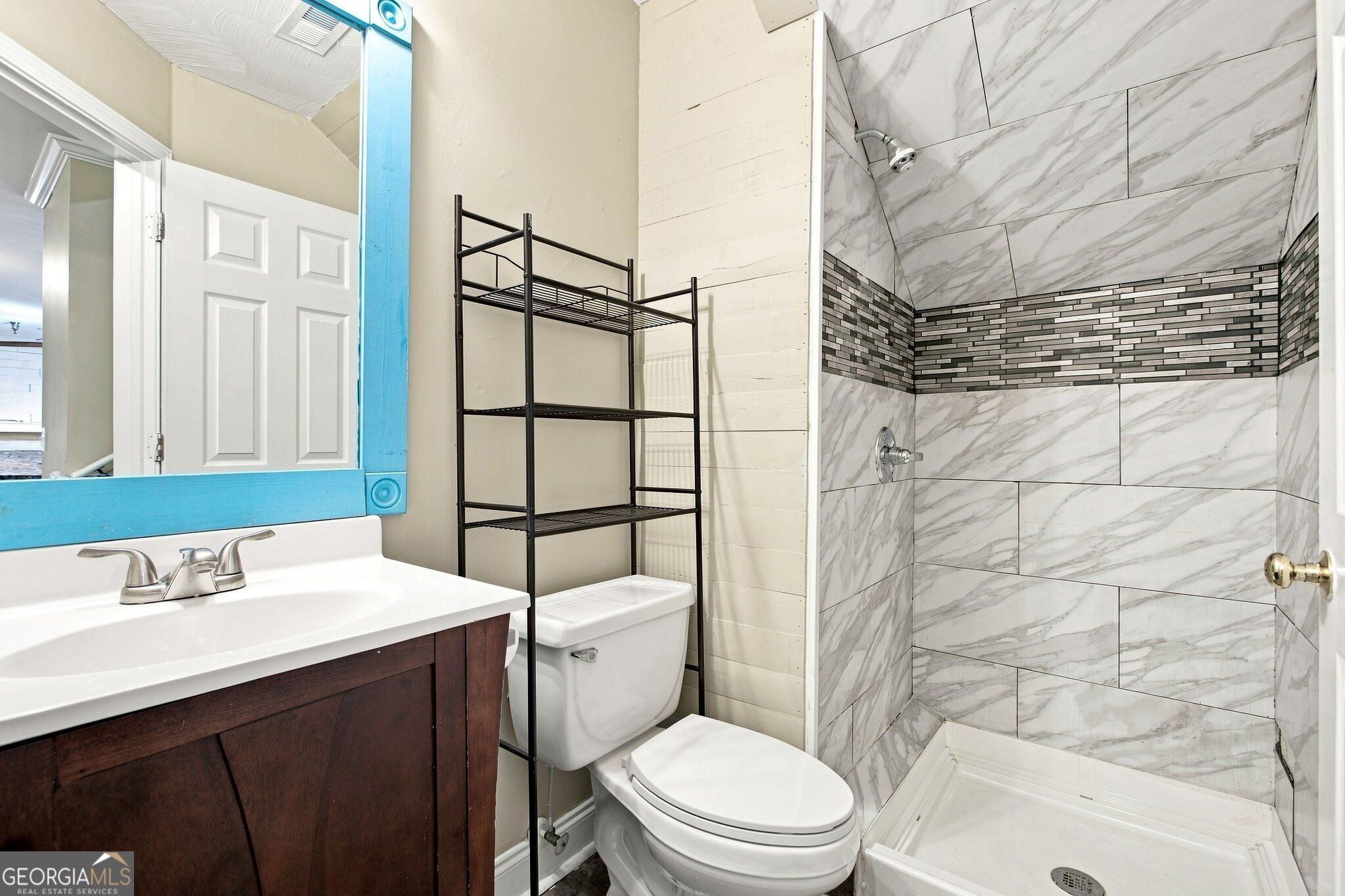 311 Brookside Way Property Photo 9