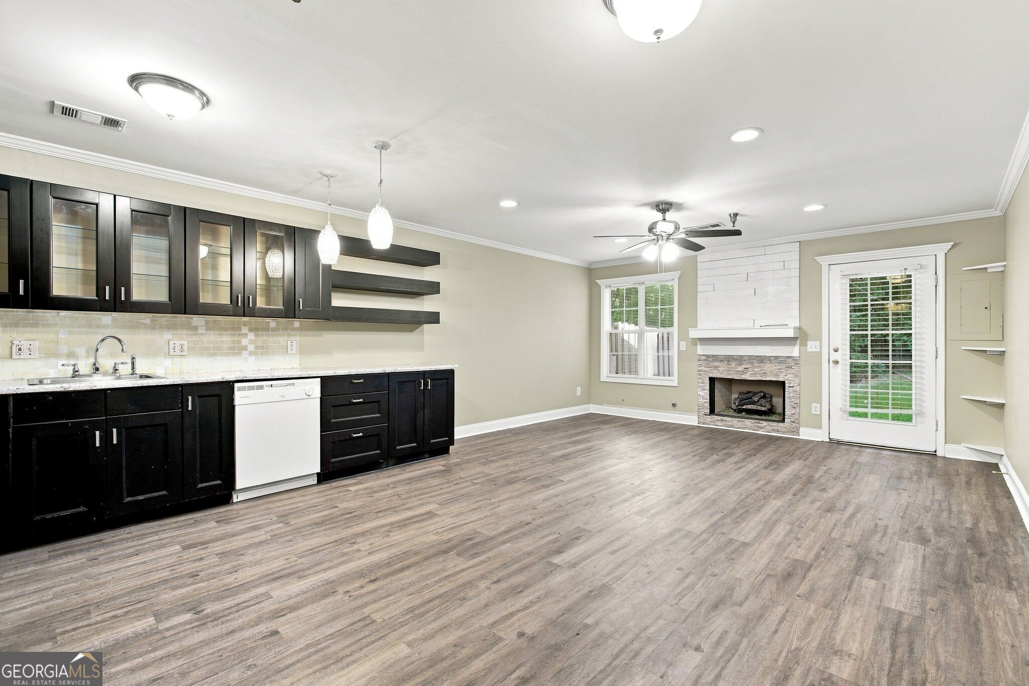 311 Brookside Way Property Photo 10