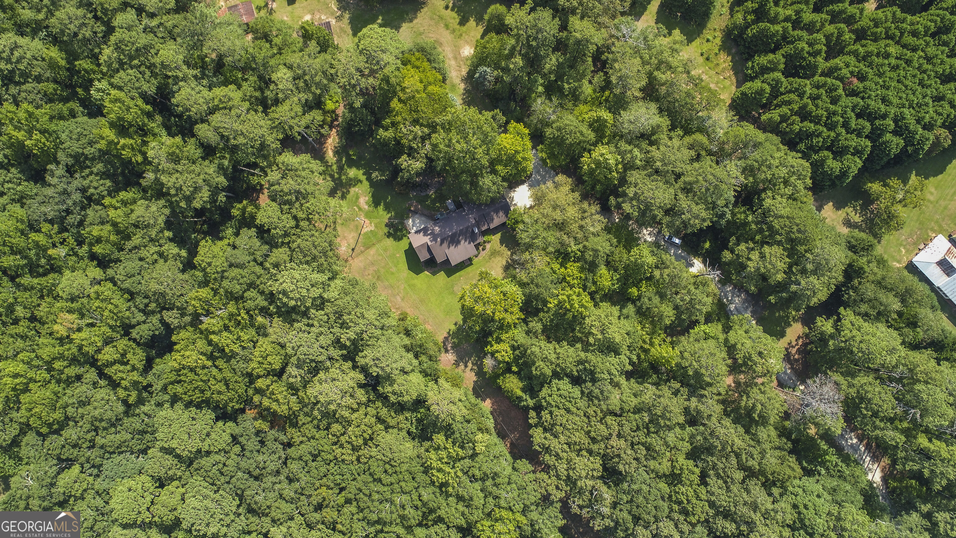 624 Old Jackson Road Property Photo 5