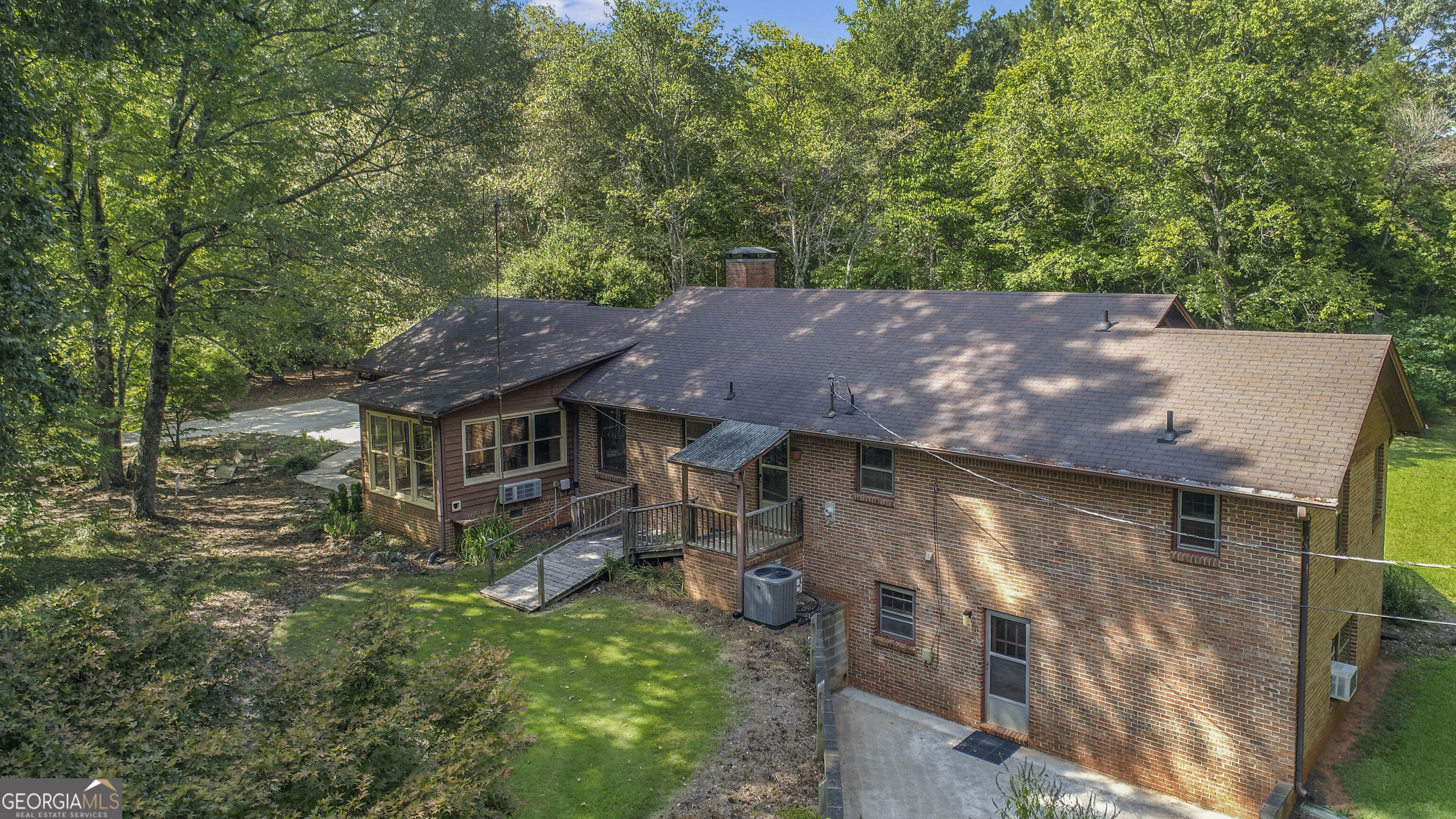 624 Old Jackson Road Property Photo 7