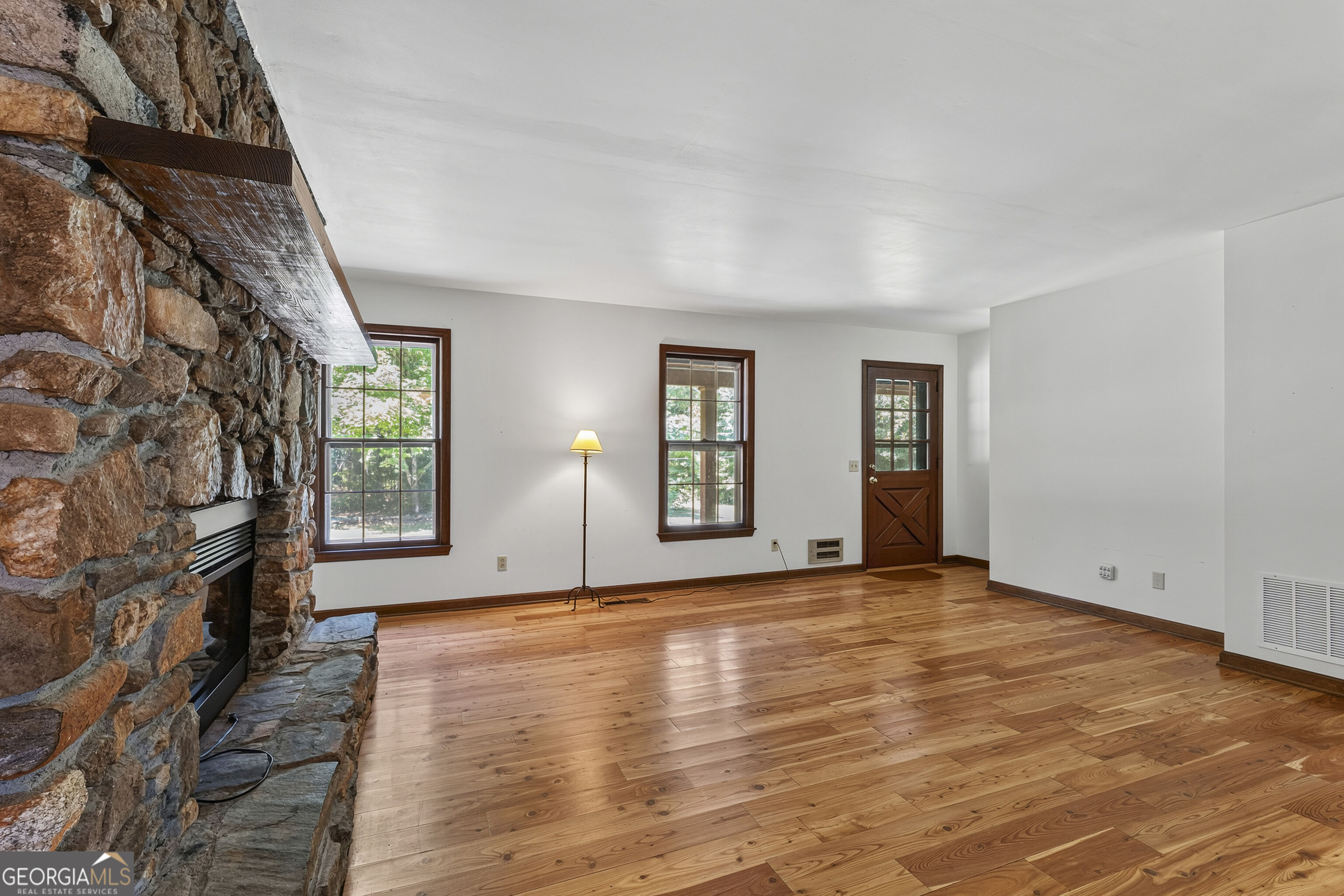 624 Old Jackson Road Property Photo 15