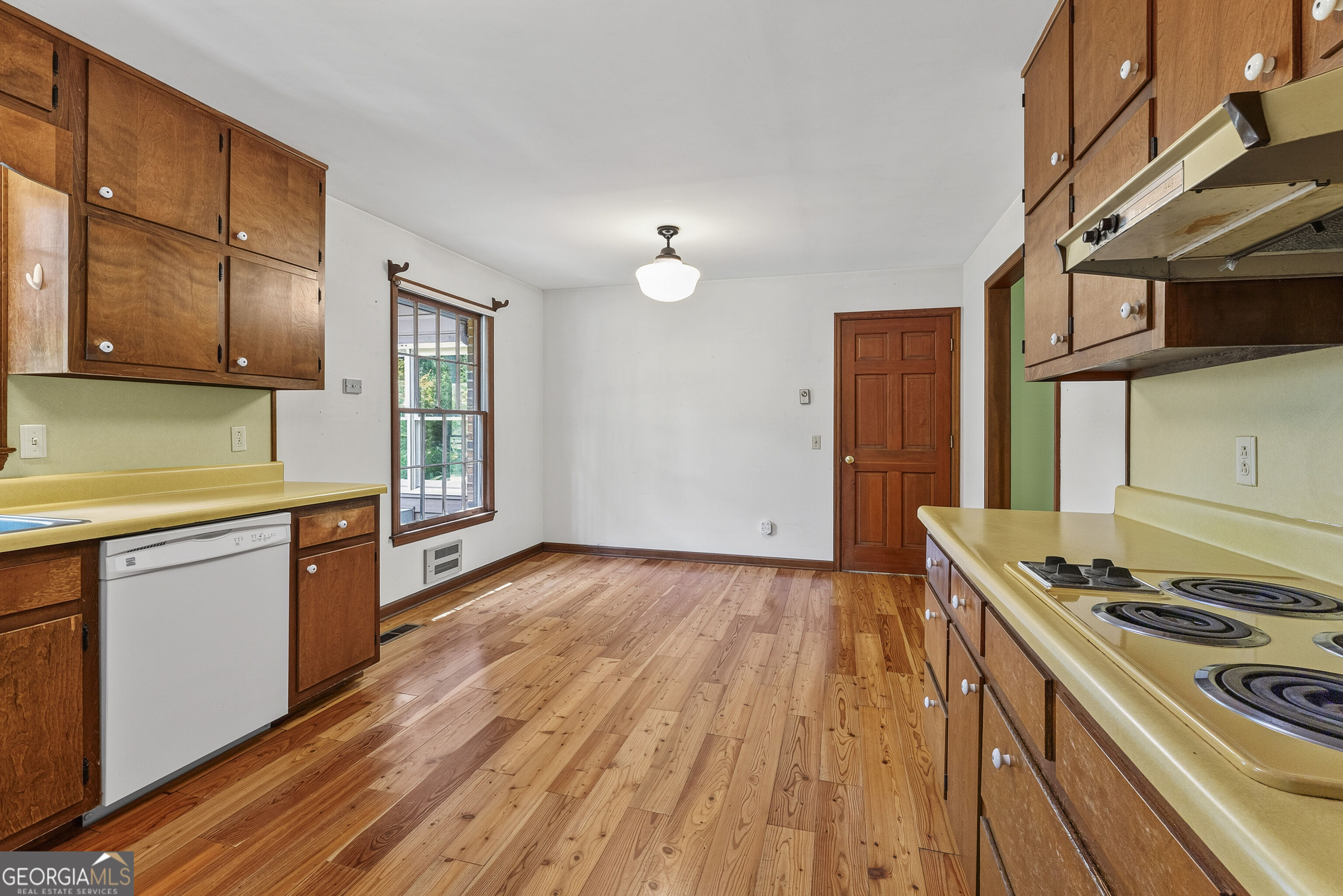 624 Old Jackson Road Property Photo 24