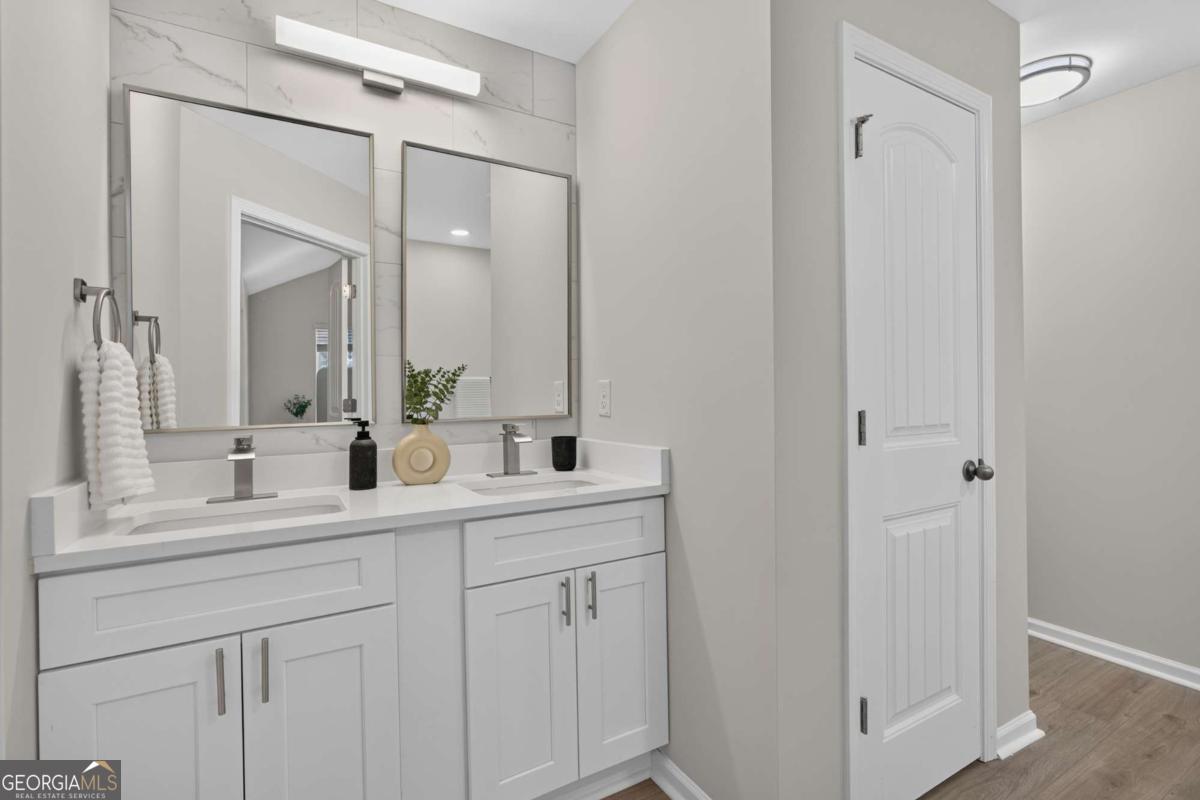124 Chastain Way Property Photo 10