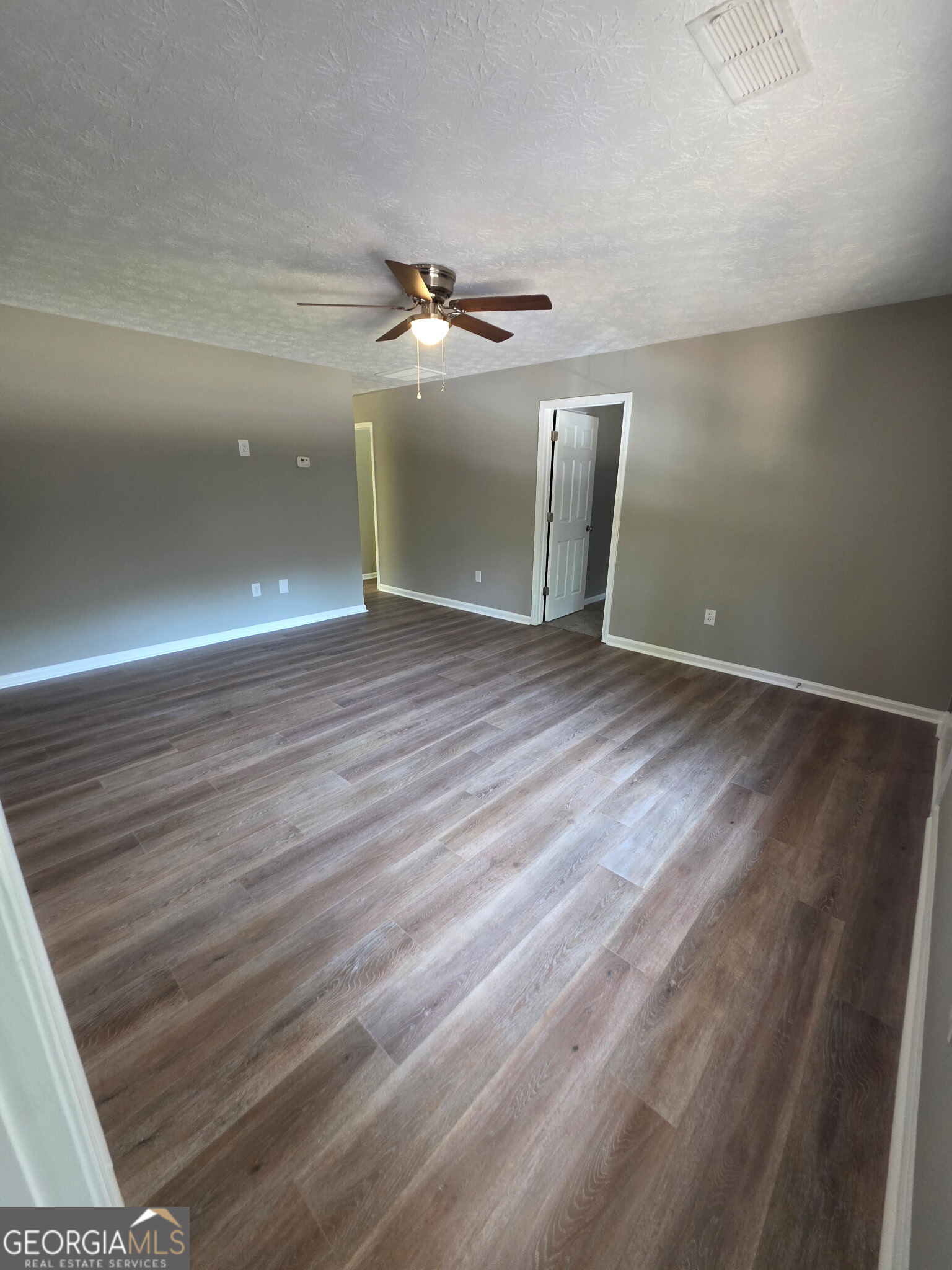 355 Big Oak Circle Property Photo 3