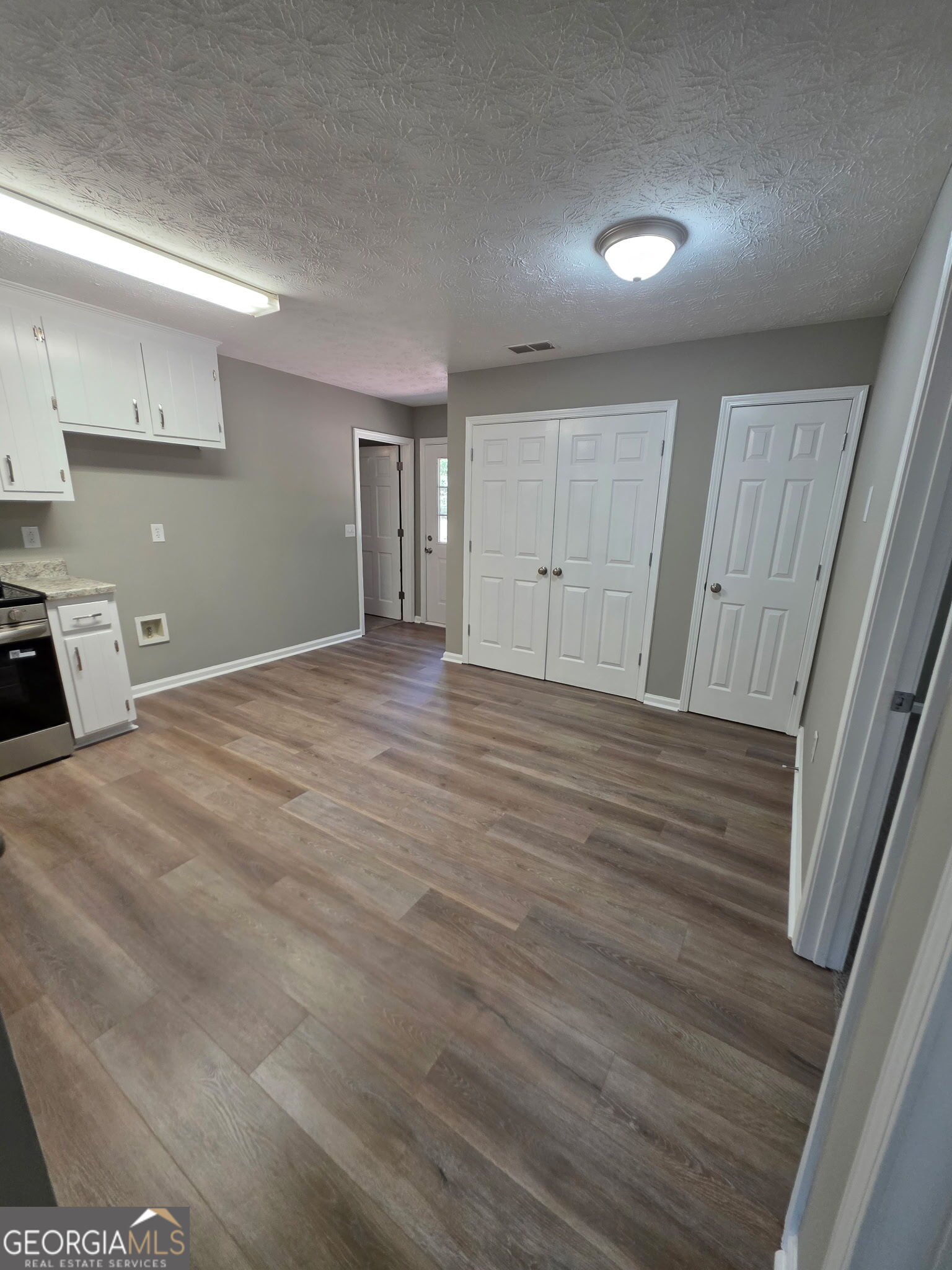 355 Big Oak Circle Property Photo 5