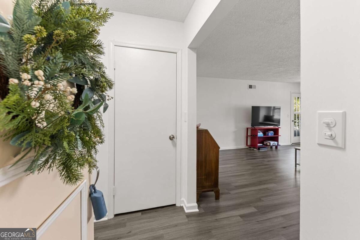 6851 Roswell Road # K24 Property Photo 3