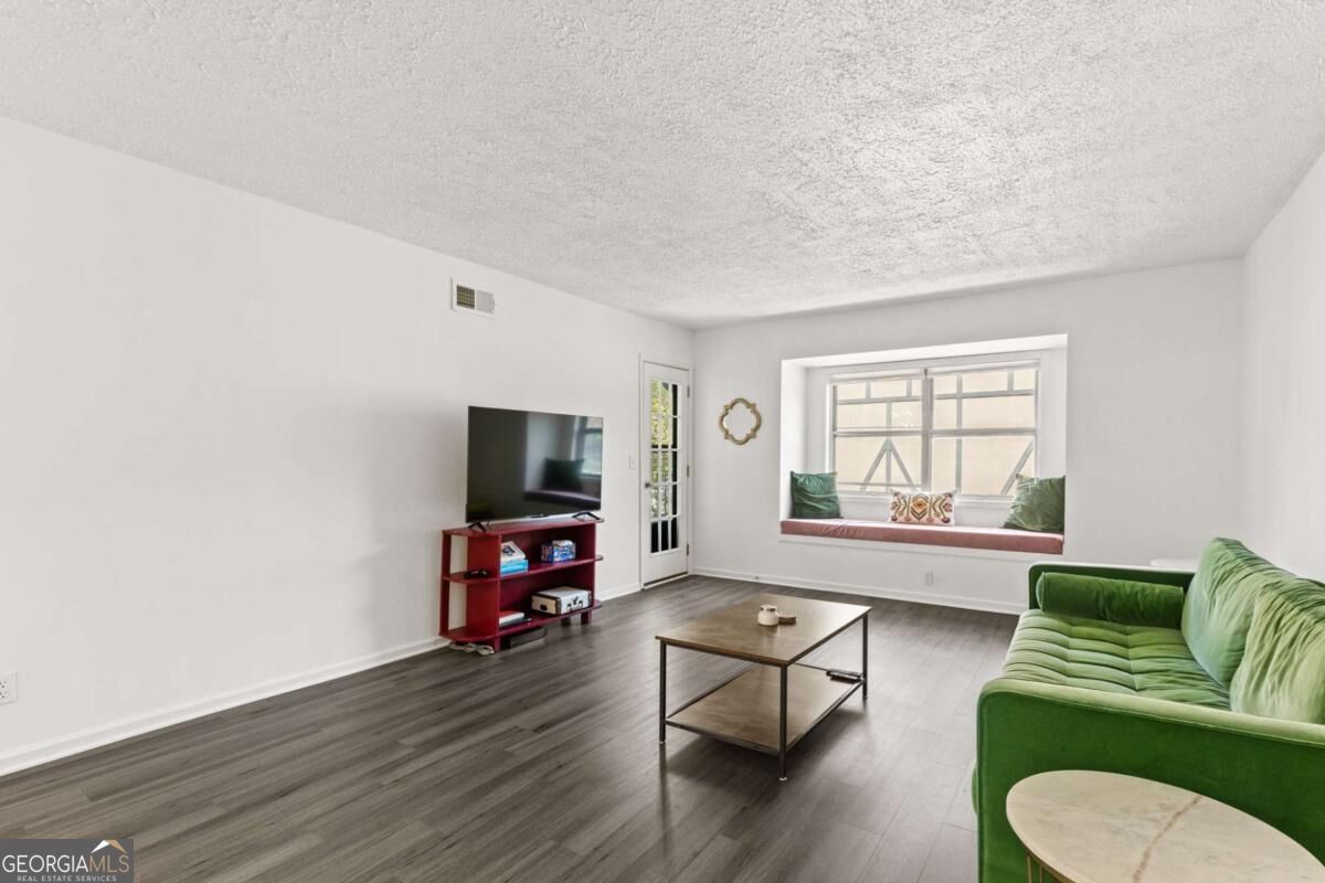 6851 Roswell Road # K24 Property Photo 6