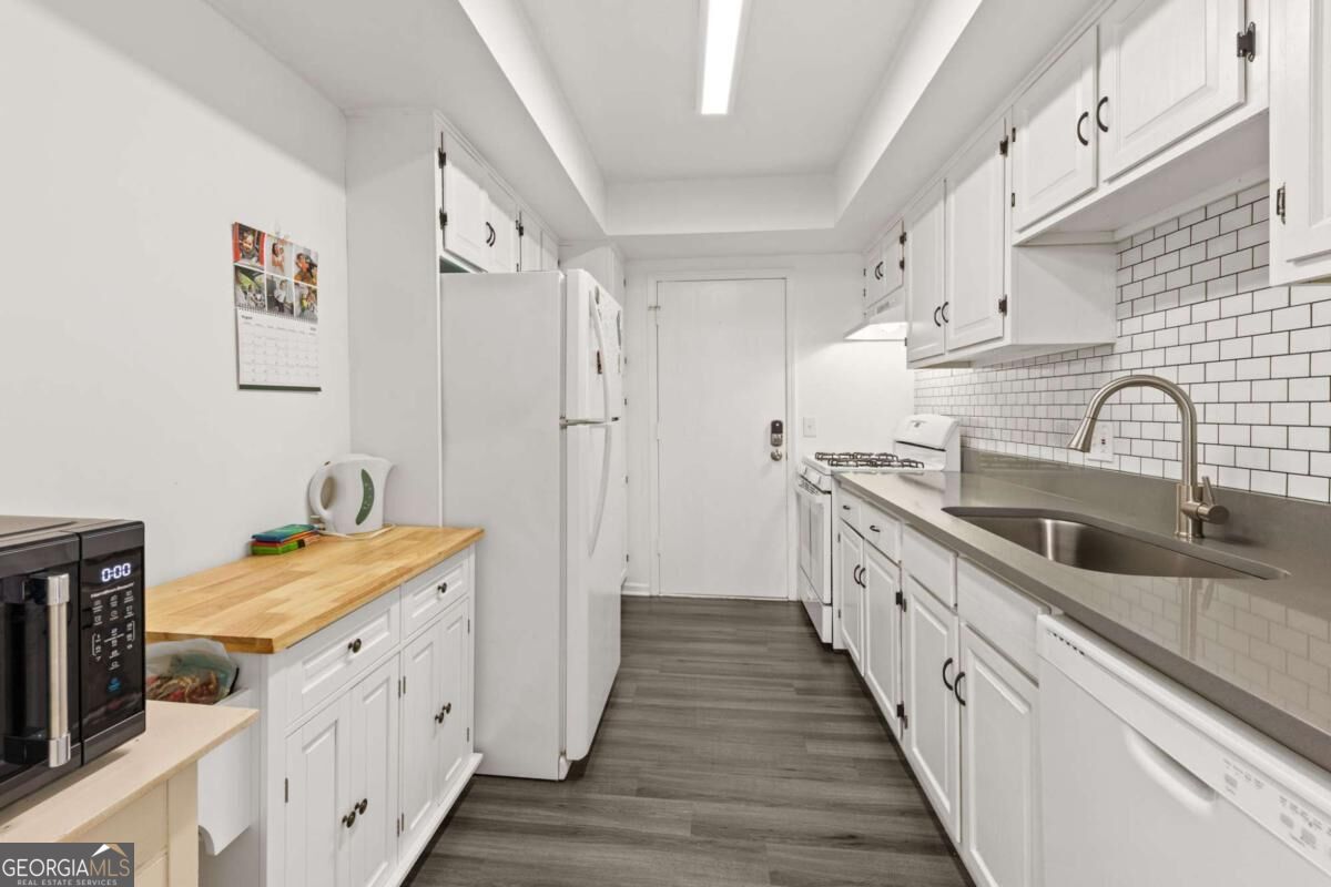 6851 Roswell Road # K24 Property Photo 12