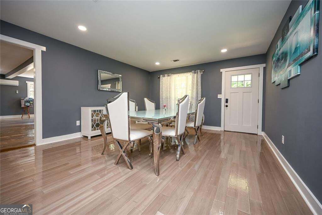 727 Tanners Bridge Circle Property Photo 7