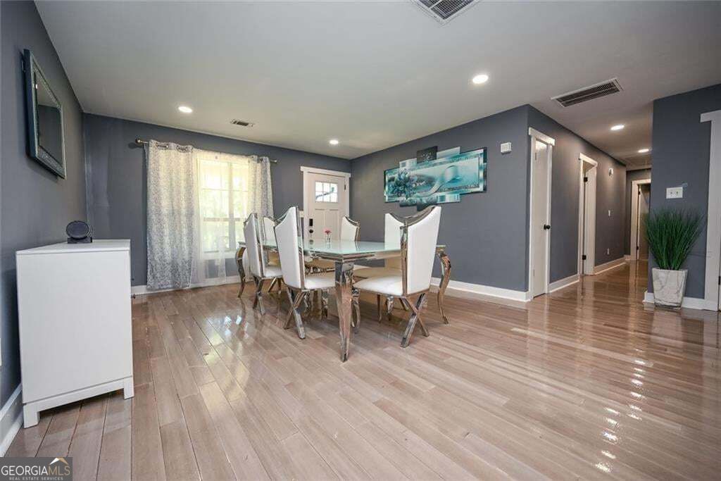 727 Tanners Bridge Circle Property Photo 8