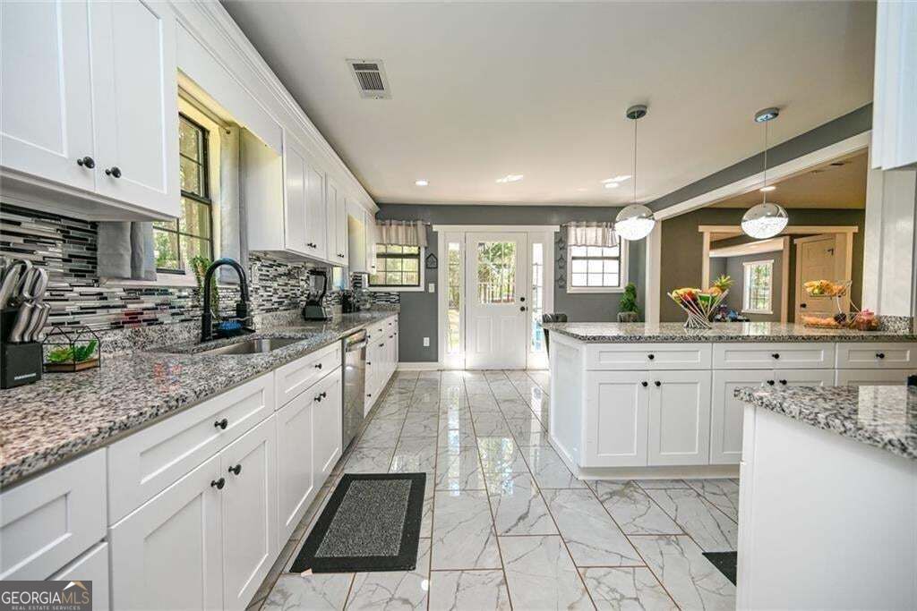 727 Tanners Bridge Circle Property Photo 13