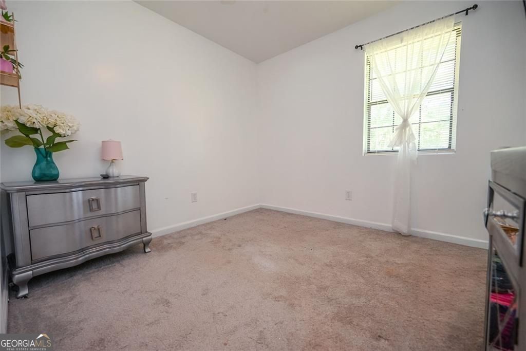 727 Tanners Bridge Circle Property Photo 33