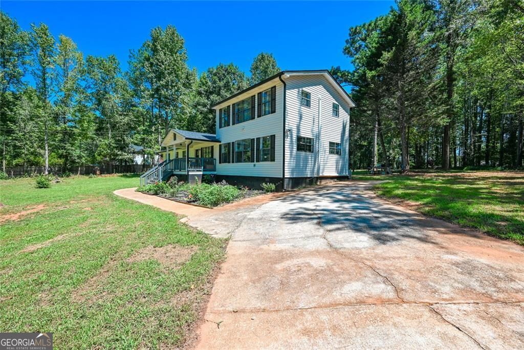 727 Tanners Bridge Circle Property Photo 40