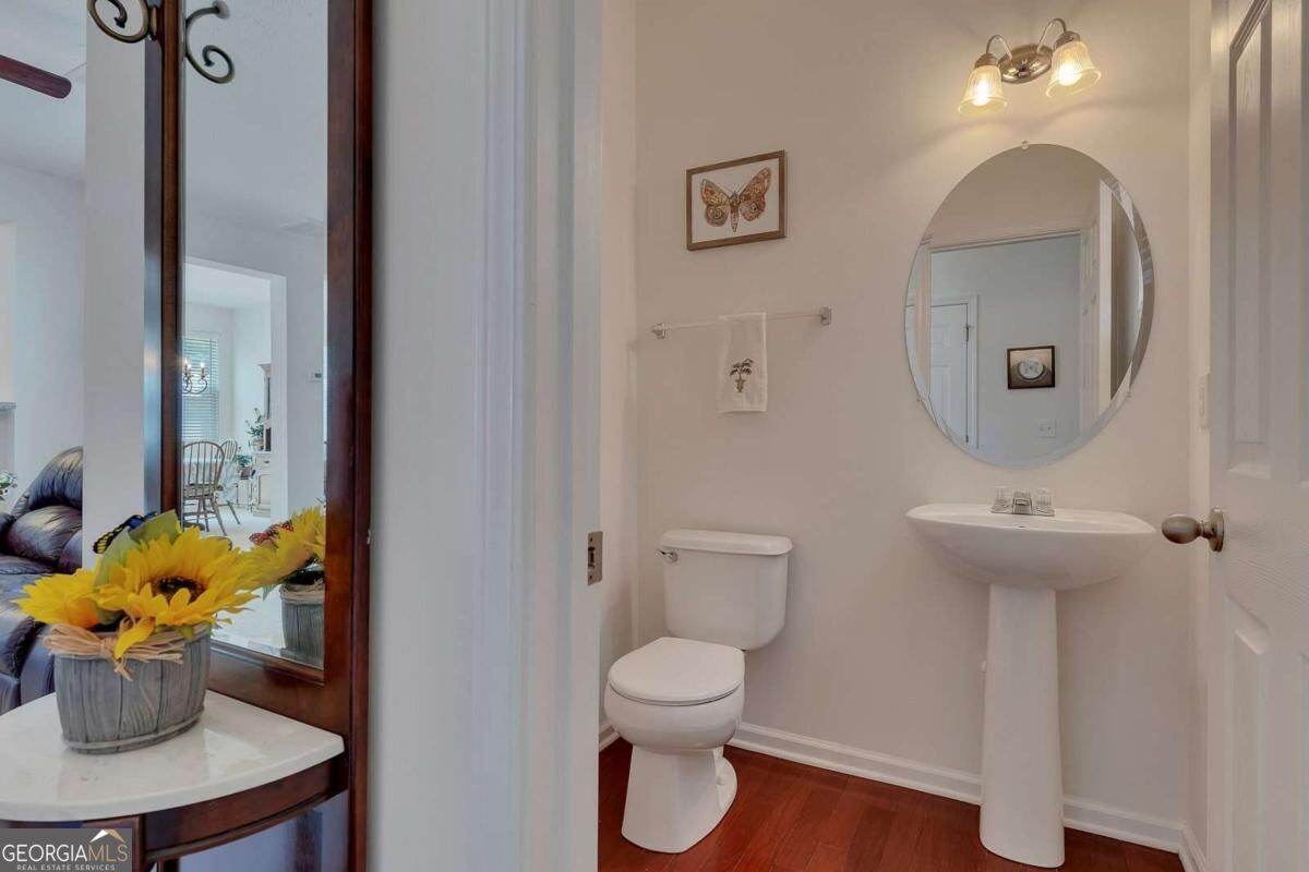 313 Oak Leaf Place Property Photo 8