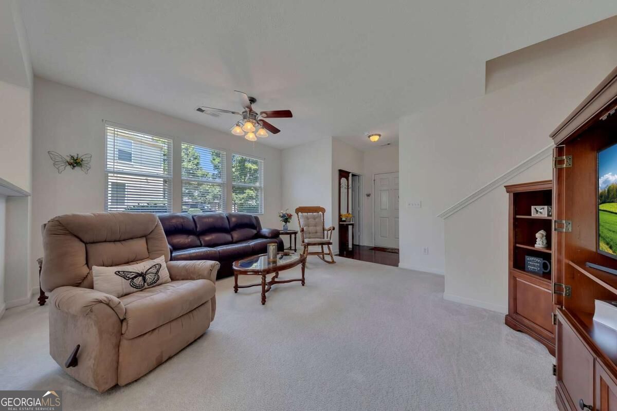 313 Oak Leaf Place Property Photo 11