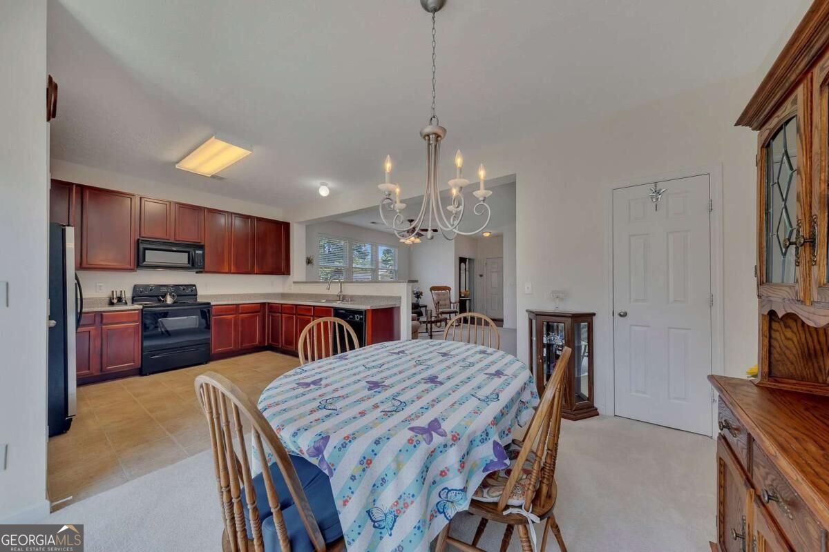 313 Oak Leaf Place Property Photo 15