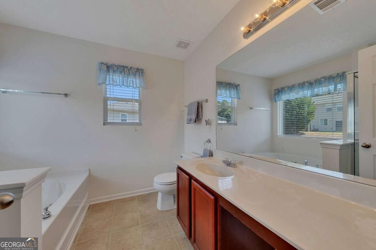 313 Oak Leaf Place Property Photo 23