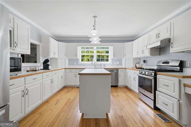 1511 Sandy Bottom Road Property Photo 12