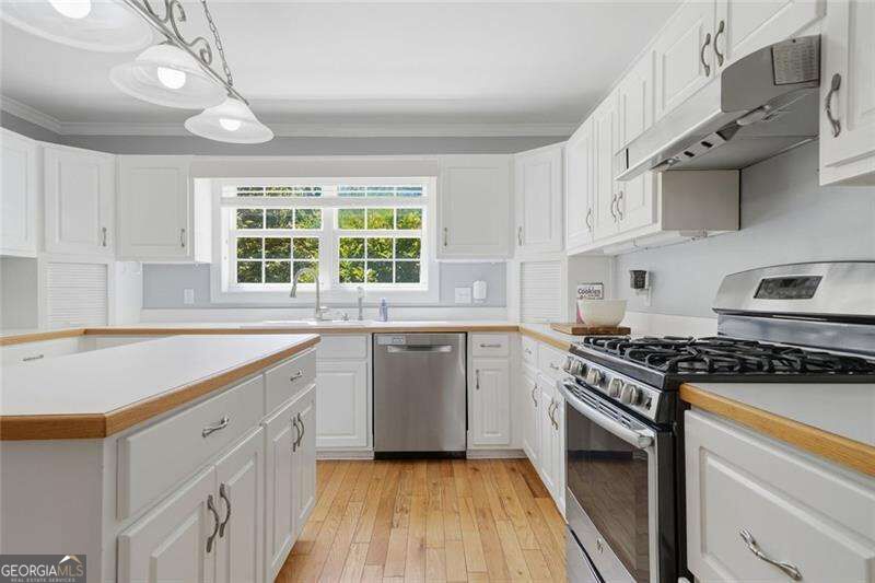 1511 Sandy Bottom Road Property Photo 13
