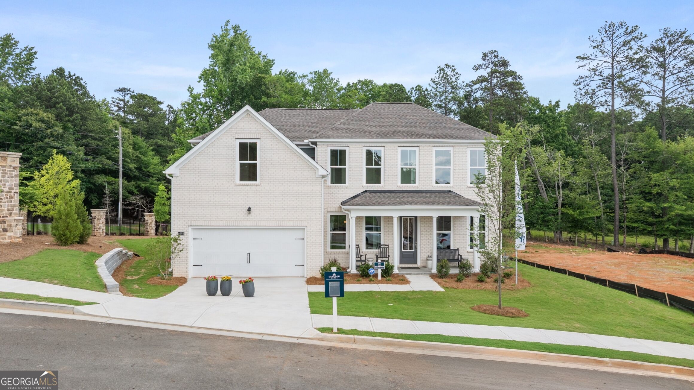 6954 Melody Ridge Road Property Photo 1