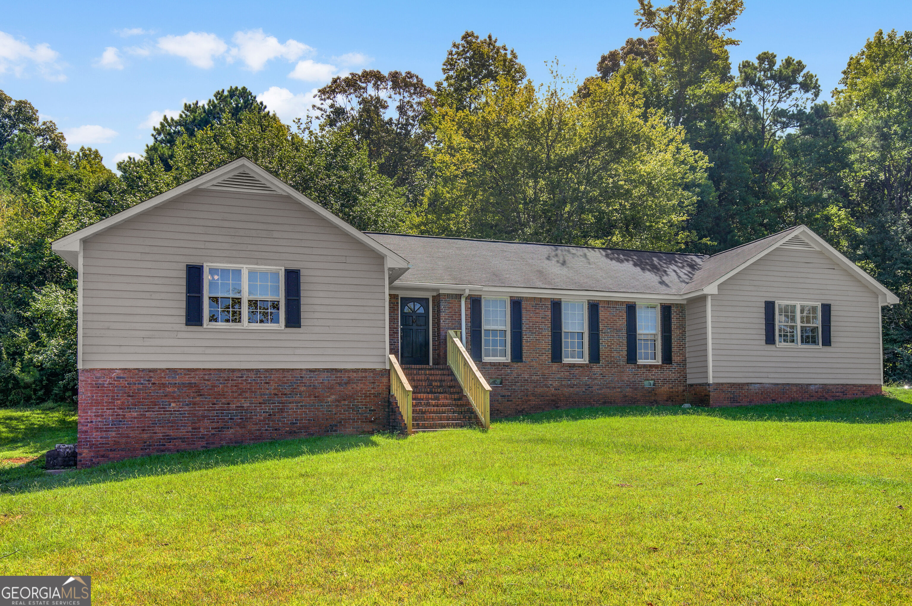 99 Sunnybrook Drive Property Photo 1