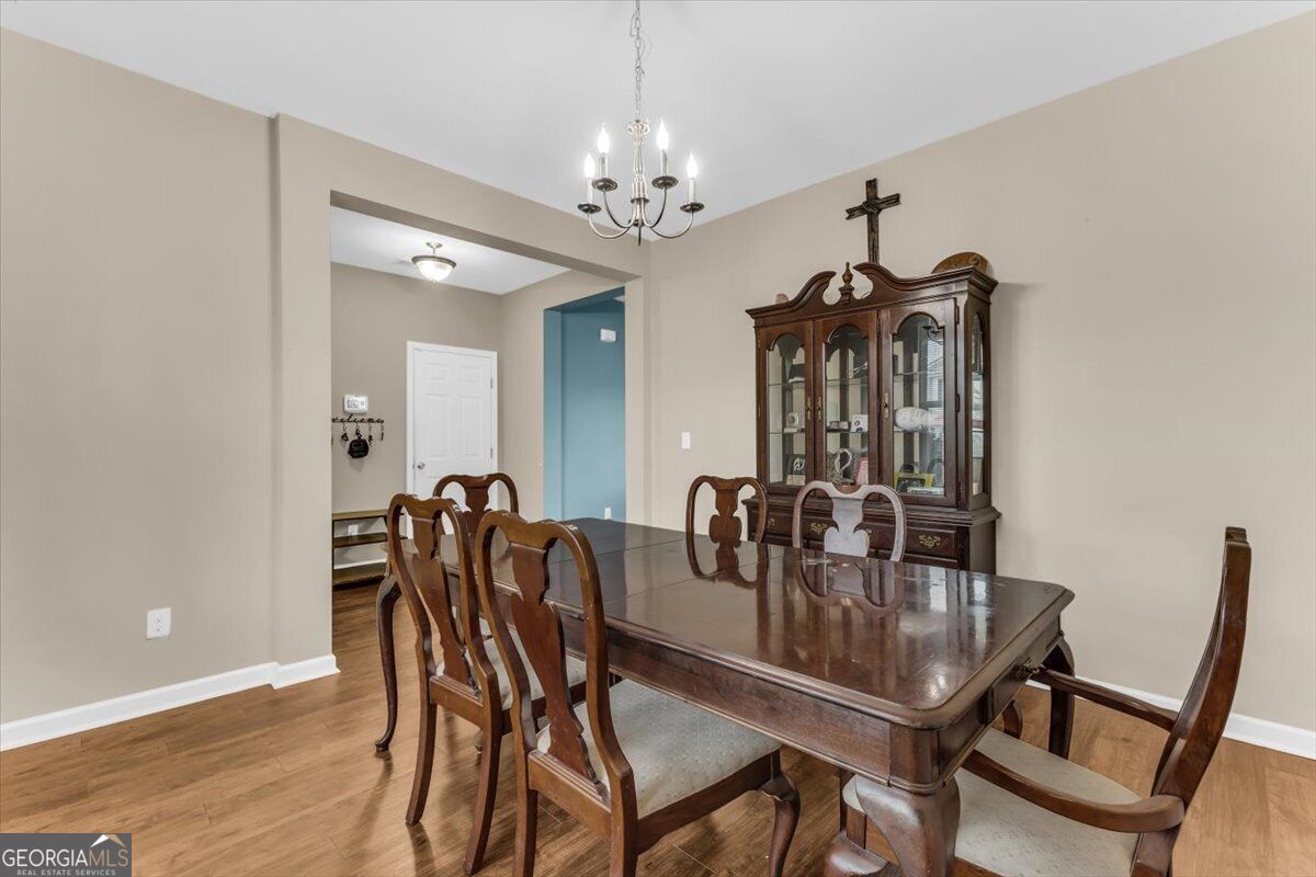 413 Lions Den Drive Property Photo 11